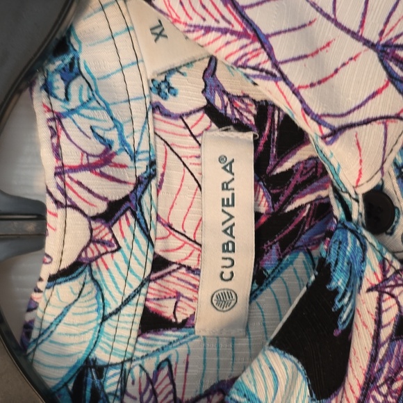 Men's Cubavera Hawaiian shirt - Picture 2 of 3